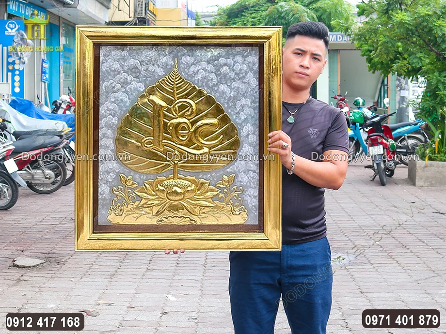 Khung tranh liền đồng v&agrave;ng chắc chắn